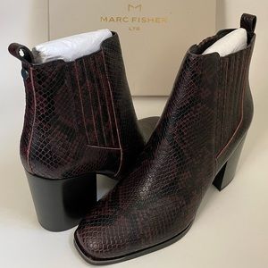 NEW Marc Fisher LTD Taline Boots Croc-Embossed Snakeskin Dark Red Leather